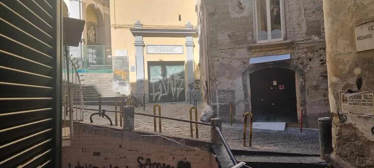 O Balcunciell Apartment Naples Italy